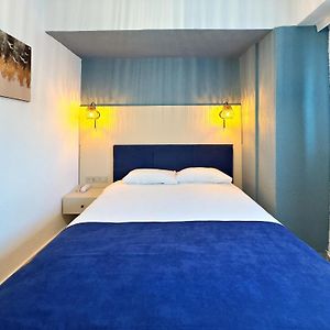 Kamer met een King Size Bed